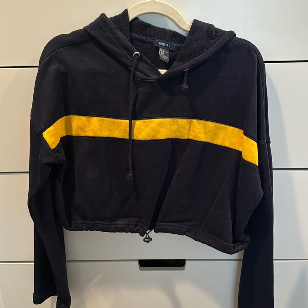 FOREVER 21 SWEATER